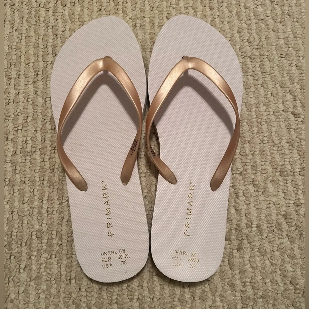 Women's Sandals Collection- Black, Brown, White Sizes 7-7.5 - Picture 6 of 8